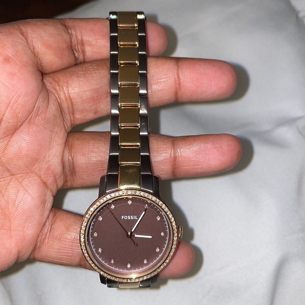 𝅺Women's Two-Tone Brown Stainless Steel Neely Three-Hand Watch - Picture 5 of 6